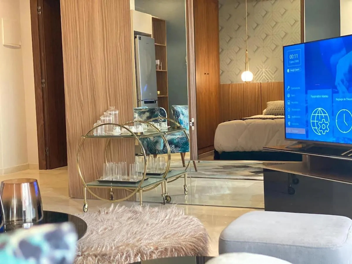 Pearl 13 - Brand New, Luxury & Elegant W/ Balcony Apartment Casablanca